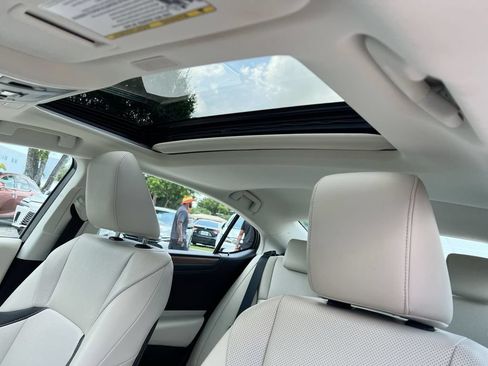 Certified 2024 Lexus ES 350 w/ Premium Package FWD image 18