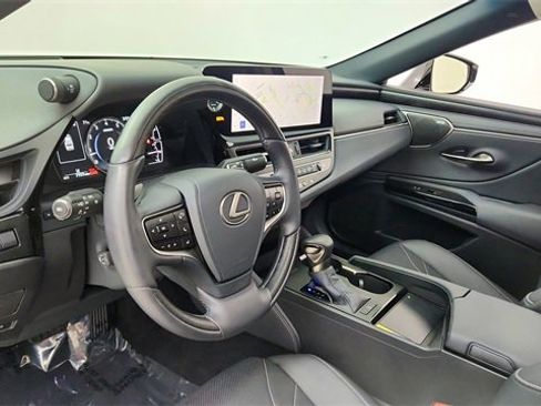 Used 2025 Lexus ES 350 Ultra Luxury image 18