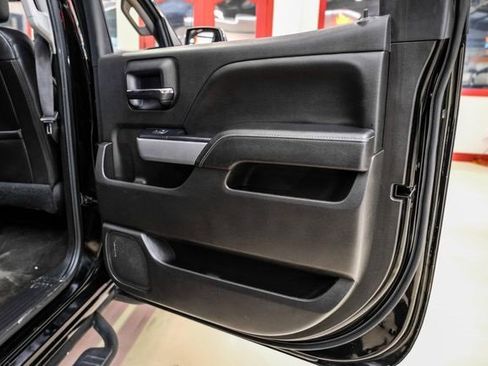 Used 2018 Chevrolet Silverado 1500 LTZ Z71 w/ Midnight Edition image 38