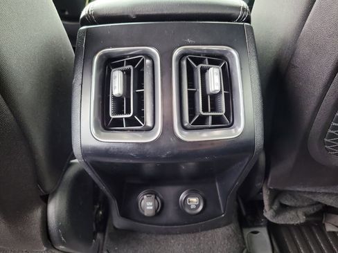 Used 2021 Kia Sorento LX FWD image 13