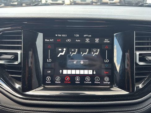 Used 2023 Dodge Durango SXT AWD/4WD image 24