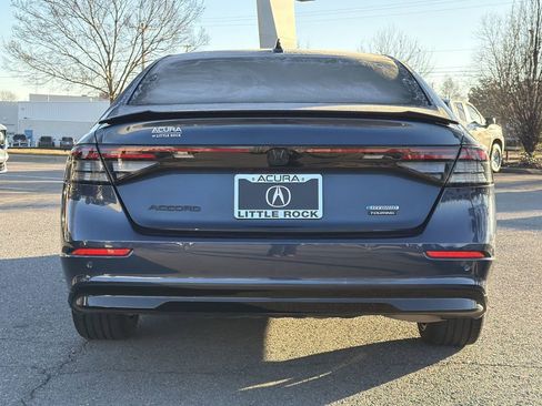 Used 2024 Honda Accord Touring image 4