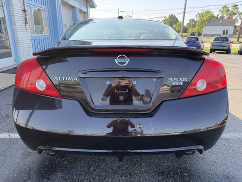 Used 2011 Nissan Altima 3.5 SR w/ 3.5SR Premium Pkg FWD image 4