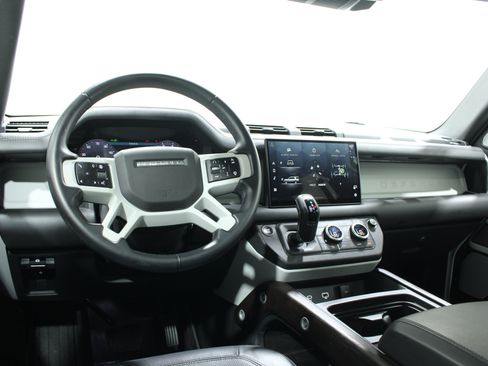 Used 2024 Land Rover Defender 130 S AWD/4WD image 2