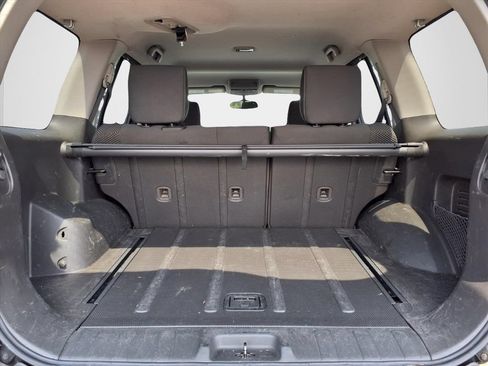 Used 2015 Nissan Xterra PRO-4X w/ Nevada Tow Package AWD/4WD image 7