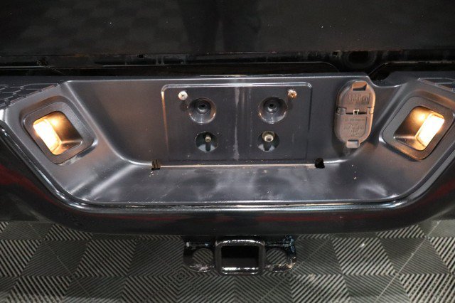 Used 2015 RAM 2500 Laramie w/ Black Appearance Group AWD/4WD image 27