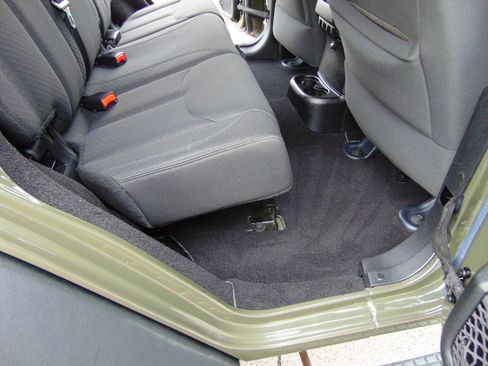 Used 2015 Jeep Wrangler Unlimited Sport w/ Quick Order Package 23S image 15