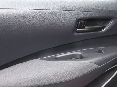 Used 2024 Toyota Corolla LE FWD image 9