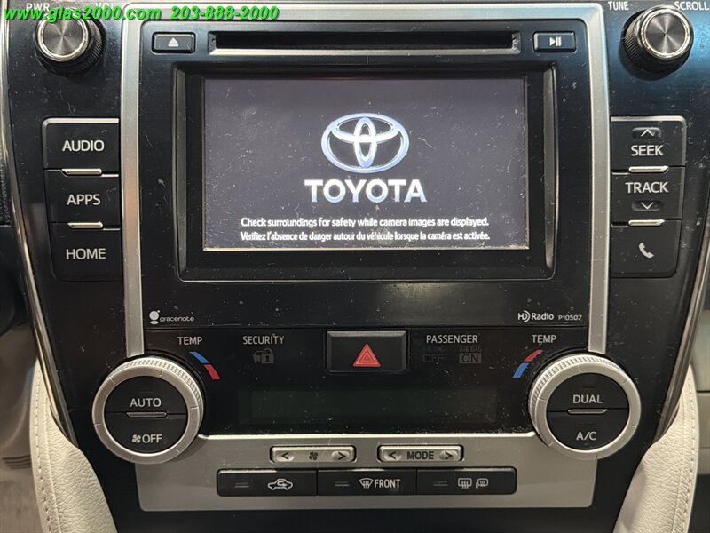 Used 2014 Toyota Camry XLE FWD image 17