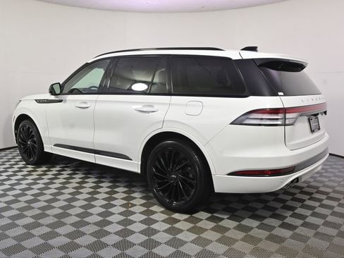 Certified 2025 Lincoln Aviator Reserve w/ Equipment Group 201A image 3