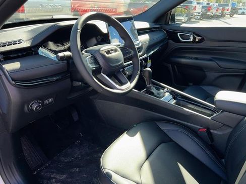 New 2026 Jeep Compass Limited image 11