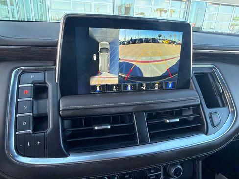 Used 2023 Chevrolet Tahoe Z71 w/ Z71 Off-Road Package AWD/4WD image 20