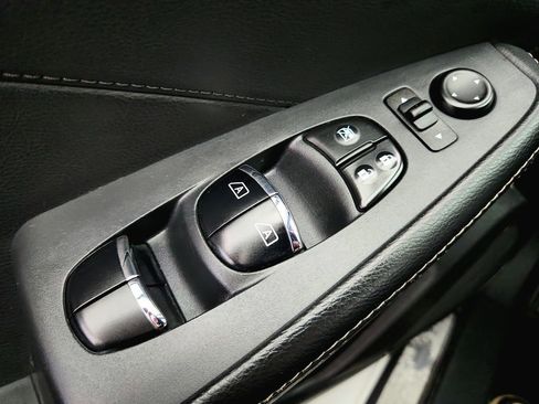 Used 2020 Nissan Maxima 3.5 SL FWD image 24