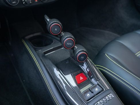 Used 2015 Ferrari 458 Italia Coupe RWD image 48