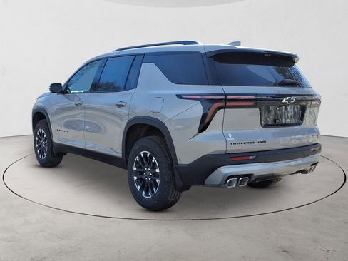 New 2026 Chevrolet Traverse Z71 w/ Enhanced Driving Package image 7