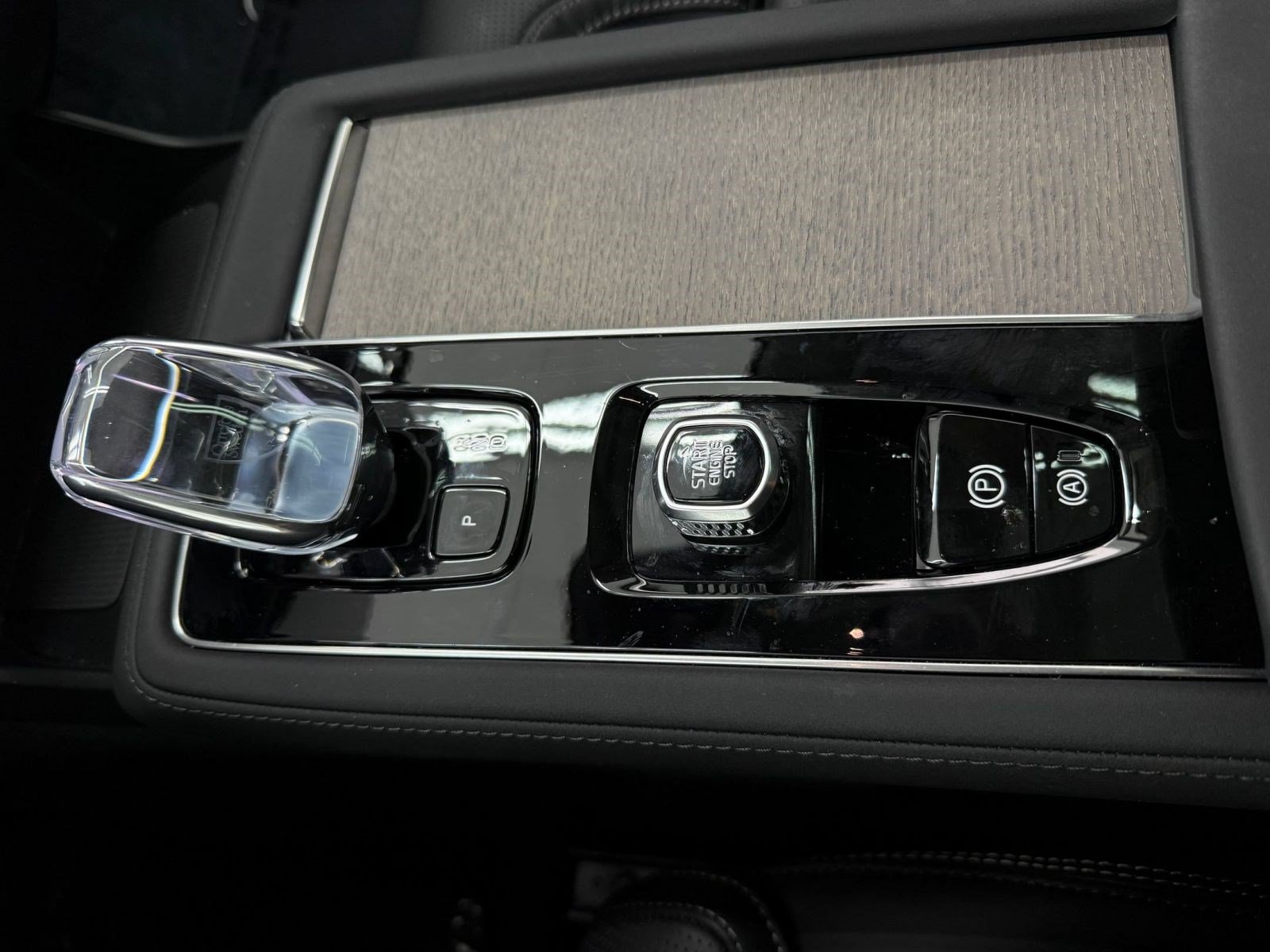 Used 2026 Volvo XC90 T8 Ultra w/ Protection Package AWD/4WD image 24