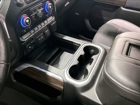 Used 2022 Chevrolet Silverado 1500 LT Trail Boss w/ Convenience Package II image 19