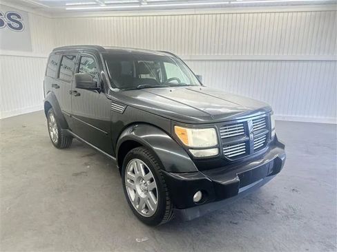 Used 2011 Dodge Nitro Heat w/ Popular Equipment Group RWD image 3