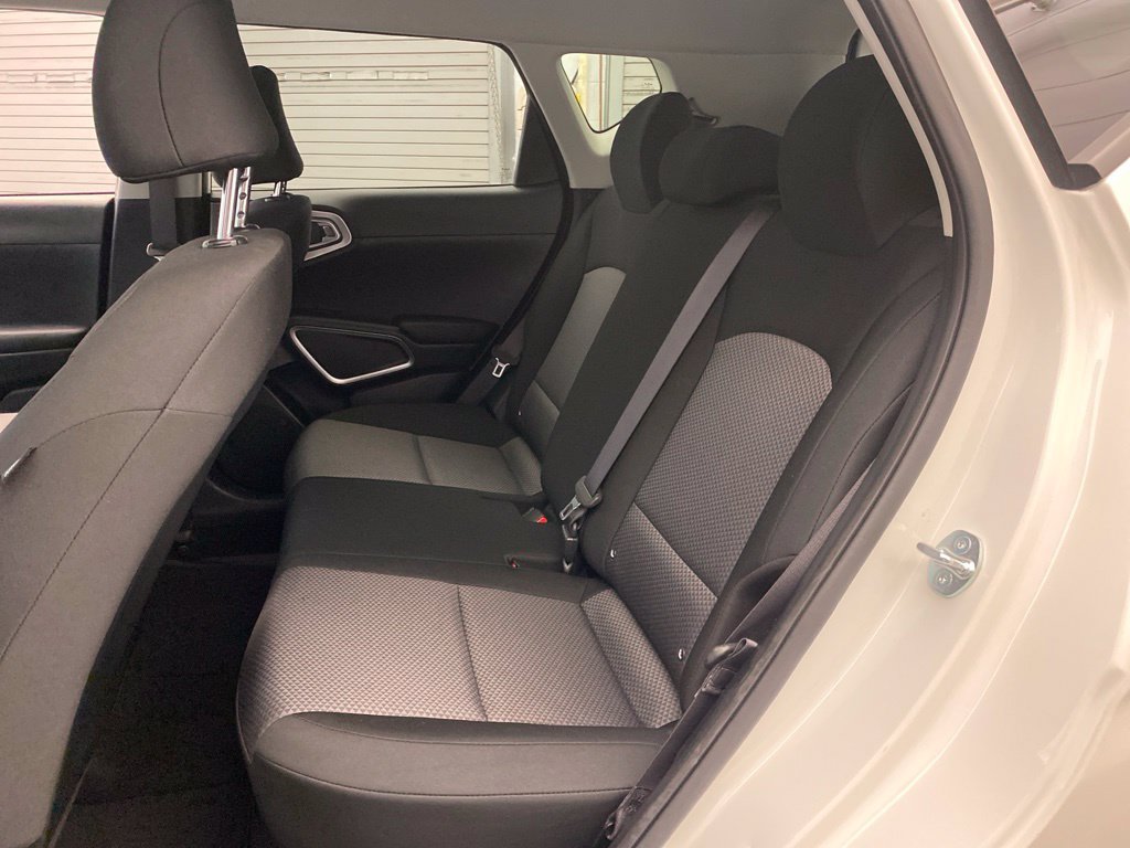 Used 2025 Kia Soul LX w/ LX Technology Package FWD image 20