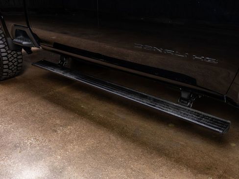 Used 2024 GMC Sierra 2500 Denali Ultimate image 13