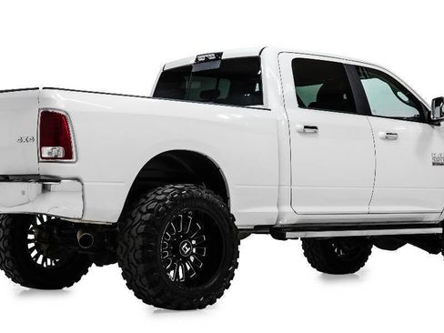 Used 2018 RAM 2500 Laramie AWD/4WD image 3