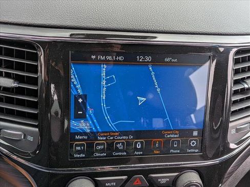 Used 2021 Jeep Grand Cherokee Laredo X AWD/4WD image 11