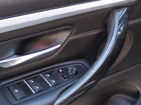 Used 2018 BMW 430i Convertible image 14