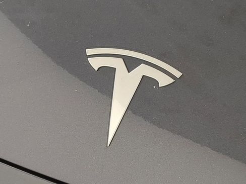 Used 2024 Tesla Model 3 Performance image 13
