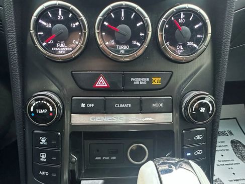 Used 2013 Hyundai Genesis 2.0T RWD image 23