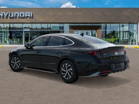 New 2026 Hyundai Sonata Blue FWD image 5