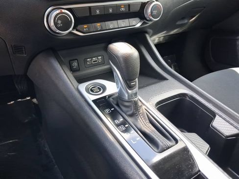 Used 2024 Nissan Sentra SV FWD image 20