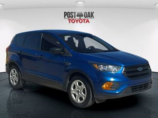 Used 2019 Ford Escape S video 1