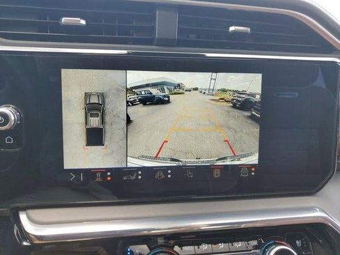 Used 2024 GMC Sierra 1500 Denali Ultimate AWD/4WD image 30