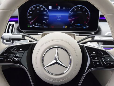 Used 2022 Mercedes-Benz S 500 4MATIC image 23