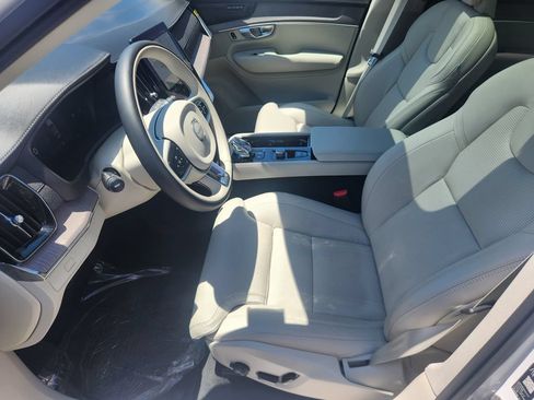 New 2026 Volvo XC90 B6 Ultra w/ Protection Package AWD/4WD image 9