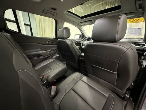 Certified 2023 GMC Acadia SLT w/ Elevation Edition image 19