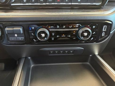 Used 2025 Chevrolet Silverado 3500 LTZ w/ LTZ Plus Package AWD/4WD image 21