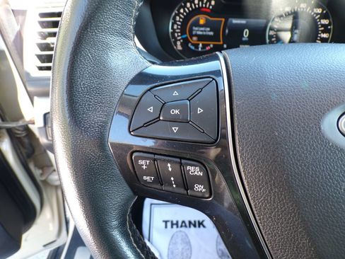 Used 2018 Ford Explorer Platinum AWD/4WD image 30