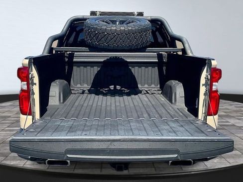 Used 2022 Chevrolet Silverado 1500 LT Trail Boss w/ Protection Package AWD/4WD image 7