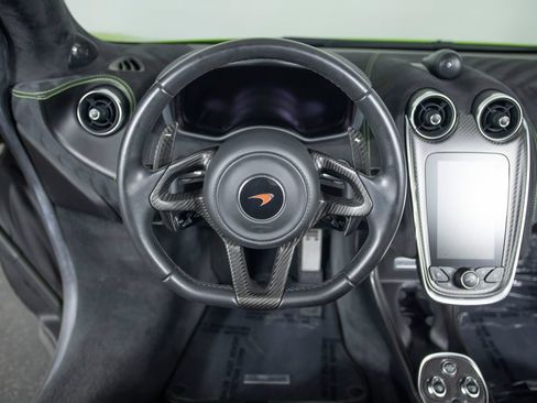 Used 2018 McLaren 570S Spider RWD image 39