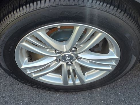 Used 2015 INFINITI Q40 AWD w/ Navigation Package image 9