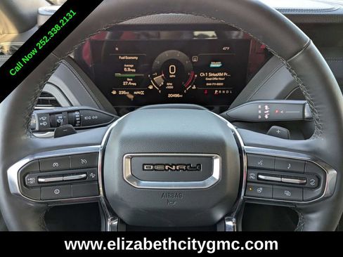 Used 2025 GMC Yukon Denali image 29