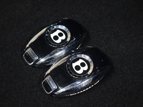 Certified 2020 Bentley Flying Spur W12 image 40