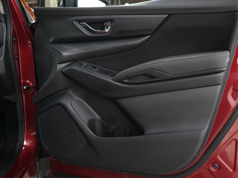 Used 2025 Subaru Ascent Premium AWD/4WD image 9