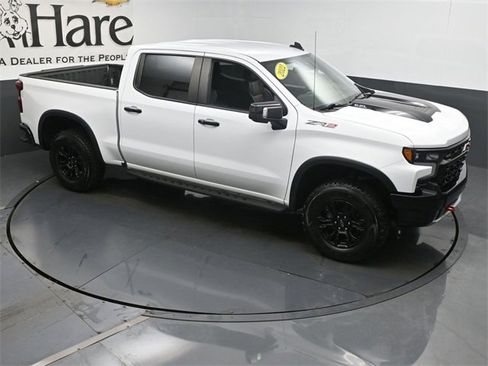 Used 2022 Chevrolet Silverado 1500 ZR2 image 37