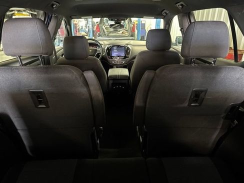 Used 2023 Chevrolet Traverse LT AWD/4WD image 12
