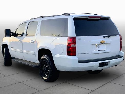 Used 2013 Chevrolet Suburban LT w/ Luxury Package AWD/4WD image 11