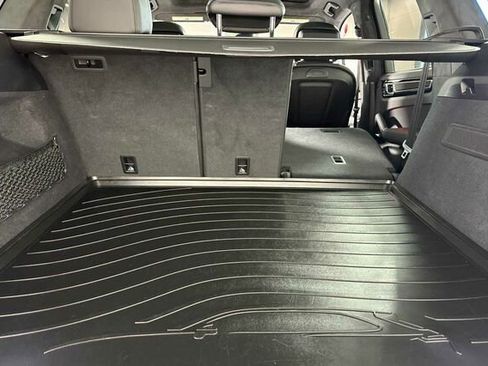 Used 2019 Porsche Cayenne Turbo image 17