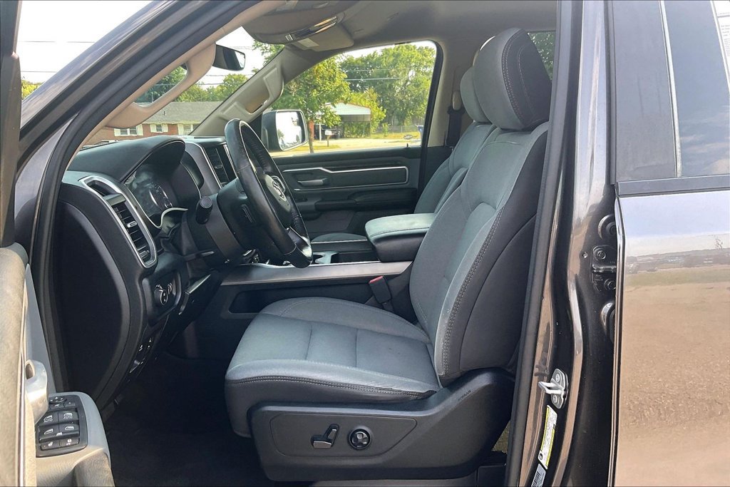 Used 2020 RAM 1500 Big Horn AWD/4WD image 25