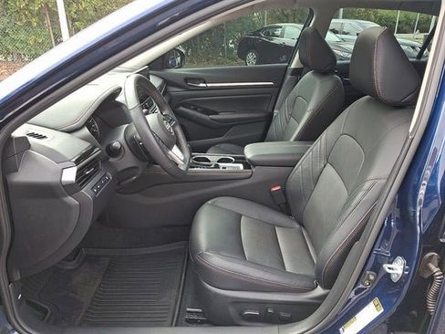 Certified 2024 Nissan Altima 2.0 SR image 14